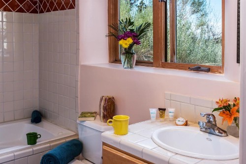 Bobcat Inn - image 23
