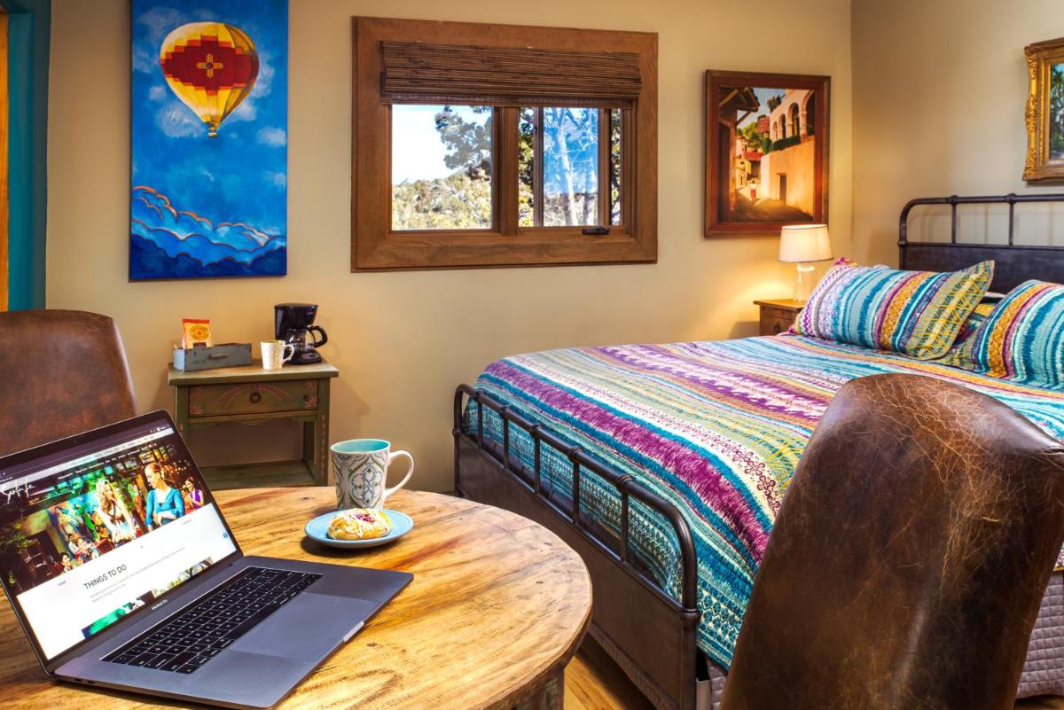 Bobcat Inn - image 7