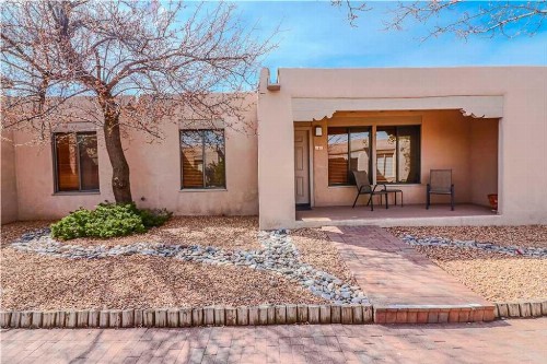 Artist Road #18 2 Bedrooms Sleeps 4 Flat Screen TV Pool Access WiFi - image 9