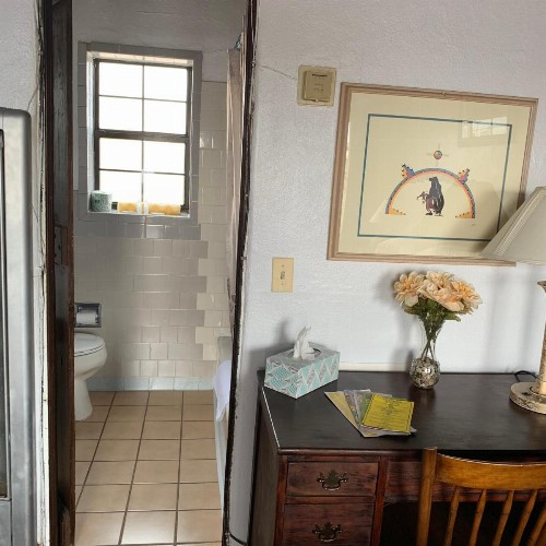 Cottonwood Court Motel - image 22