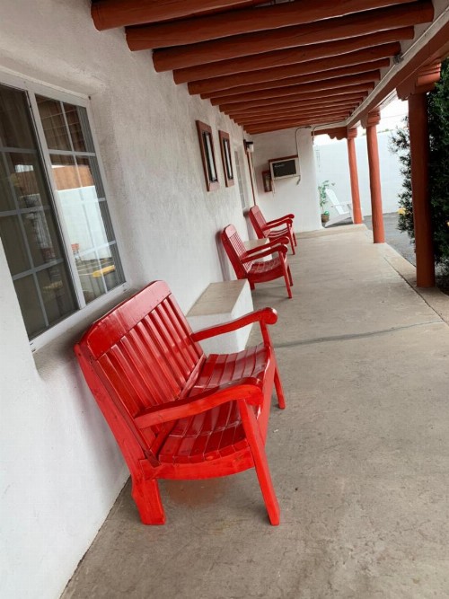 Cottonwood Court Motel - image 27