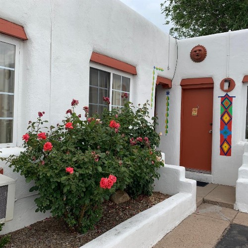 Cottonwood Court Motel - image 29