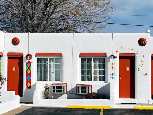 Cottonwood Court Motel - image 49