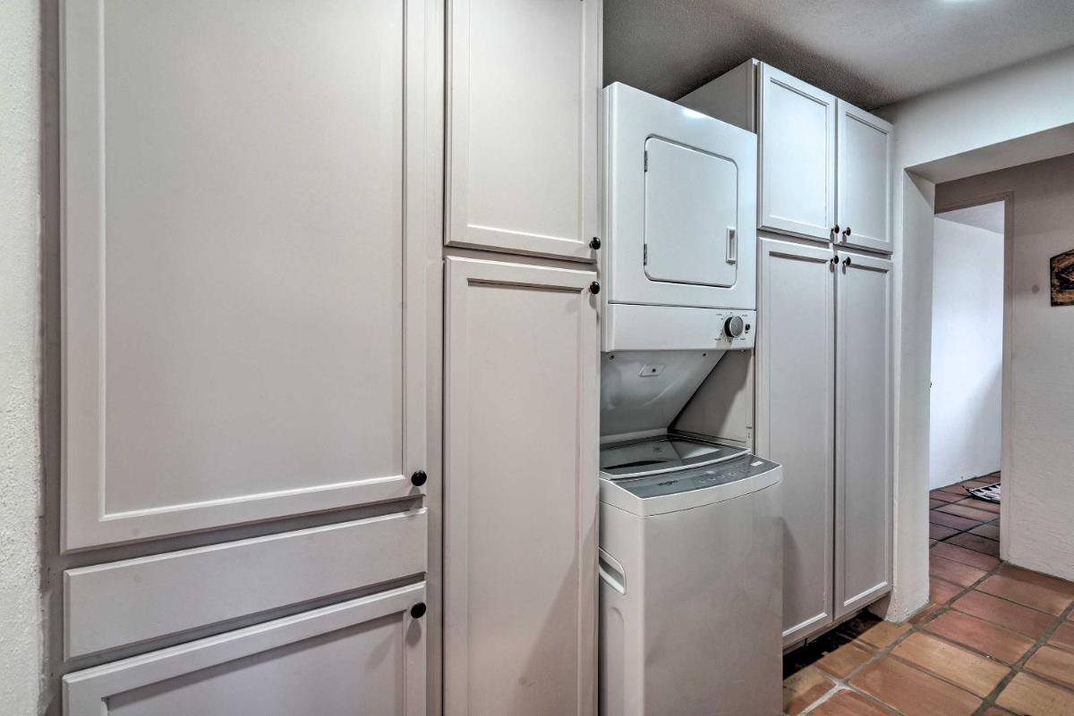 NEW! Adobe House w/ Patio - Walk to Plaza & Shops! - image 5