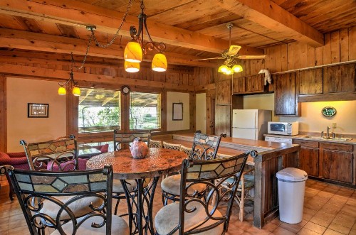 Chic Santa Fe Home at Dream Catcher Retreat Center - image 11