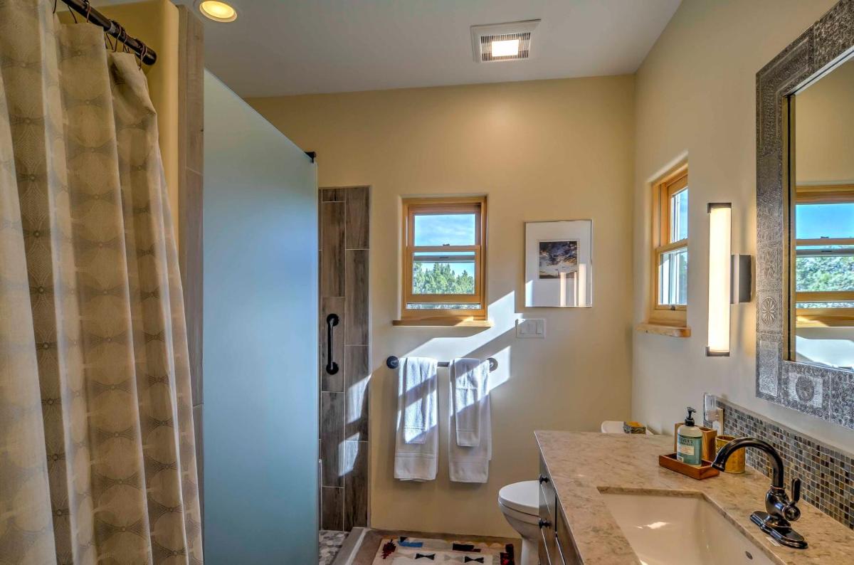 Hidden Santa Fe Gem - Nestled in Tesuque Hills! - image 7