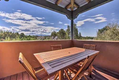 Stunning Santa Fe SW-Style Getaway with Indoor Pool! - image 10