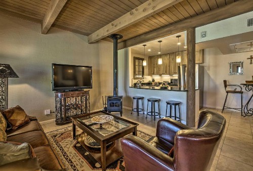 Adobe-Style Abode with Amenities - Walk to Plaza! - image 11