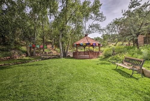 Adobe-Style Abode with Amenities - Walk to Plaza! - image 7