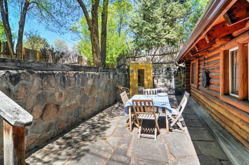 Charming Santa Fe Studio Cabin with Sauna and Patio! - image 12