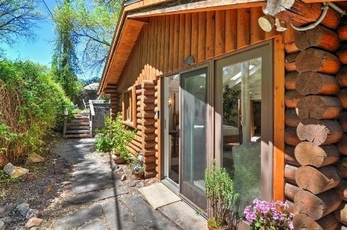 Charming Santa Fe Studio Cabin with Sauna and Patio! - image 6