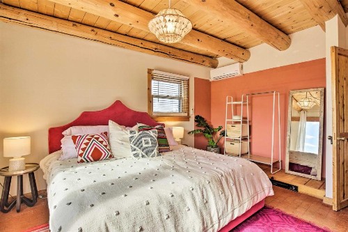 Authentic Santa Fe Adobe Home with Desert Views - image 10