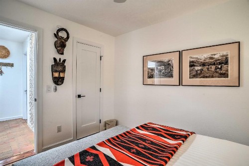 Santa Fe Condo with Patio and Grill - 6 Min to Plaza - image 7