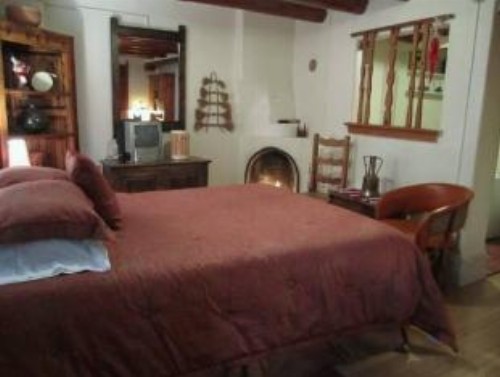 Pueblo Bonito B&B Inn - image 9