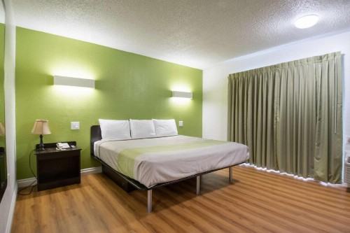 Motel 6-Santa Maria CA - South - image 17