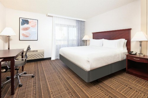 Holiday Inn Hotel & Suites Santa Maria an IHG Hotel - image 17