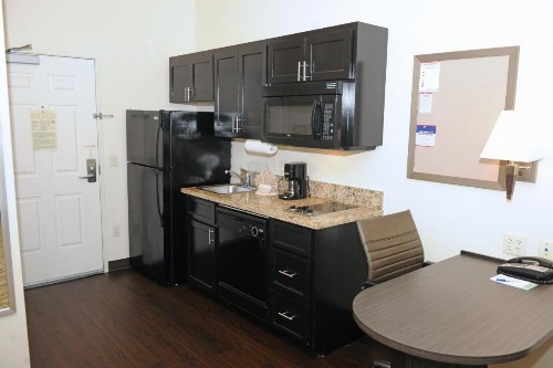 Candlewood Suites Santa Maria an IHG Hotel - image 16
