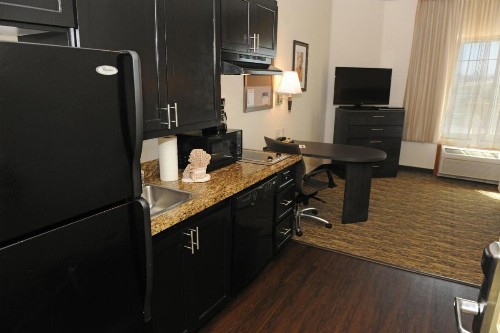 Candlewood Suites Santa Maria an IHG Hotel - image 24
