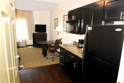 Candlewood Suites Santa Maria an IHG Hotel - image 25