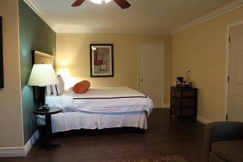 Travelodge by Wyndham Santa Maria - image 25