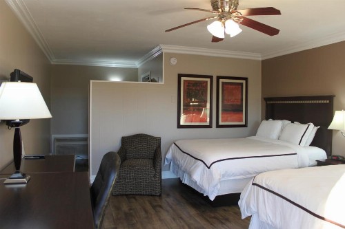 Travelodge by Wyndham Santa Maria - image 37