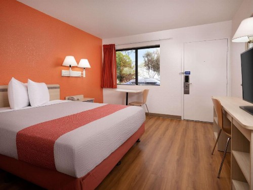 Motel 6-Santa Maria CA - image 11