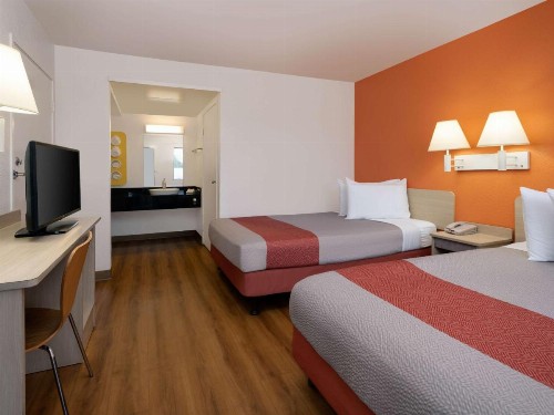 Motel 6-Santa Maria CA - image 12