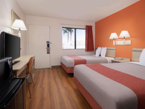 Motel 6-Santa Maria CA - image 15