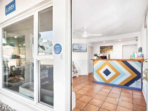 Sea Blue Hotel - image 16