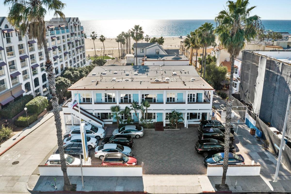 Sea Blue Hotel - image 3