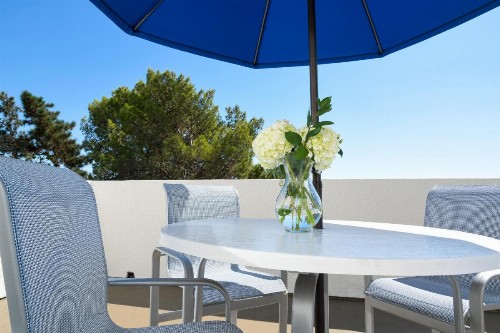 Gateway Hotel Santa Monica - image 2