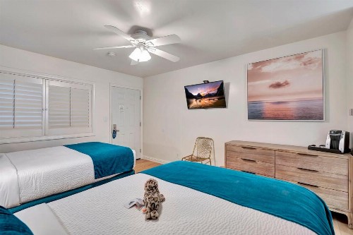 Santa Monica Motel - image 36