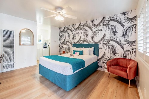 Santa Monica Motel - image 6