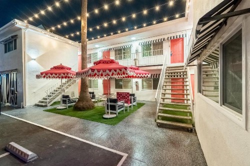 Santa Monica Motel - image 9