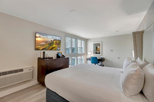 Ocean View Hotel - image 25