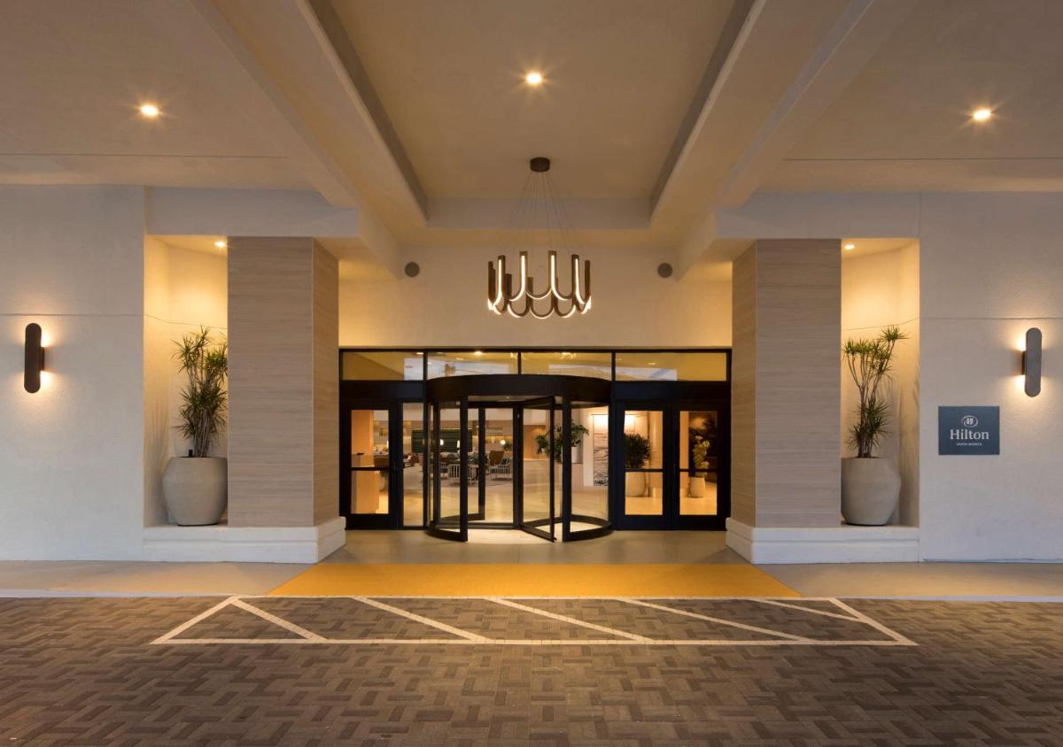 Hilton Santa Monica - image 4