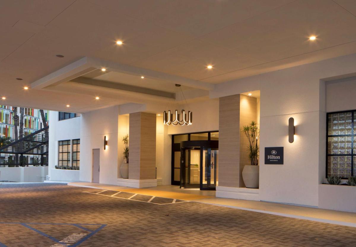 Hilton Santa Monica - image 5
