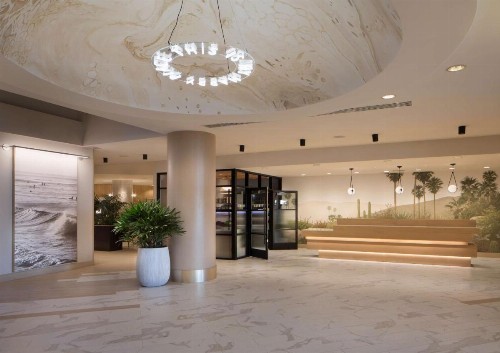 Hilton Santa Monica - image 9