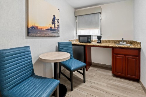SureStay Hotel by Best Western Santa Monica - image 12
