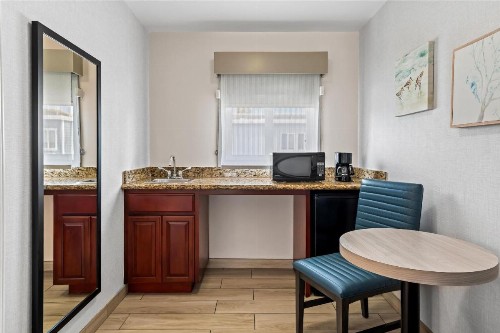 SureStay Hotel by Best Western Santa Monica - image 24