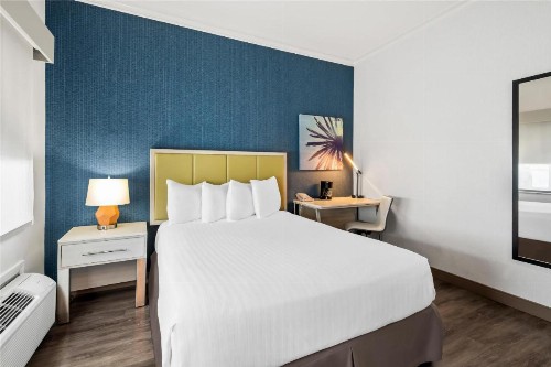 SureStay Hotel by Best Western Santa Monica - image 25