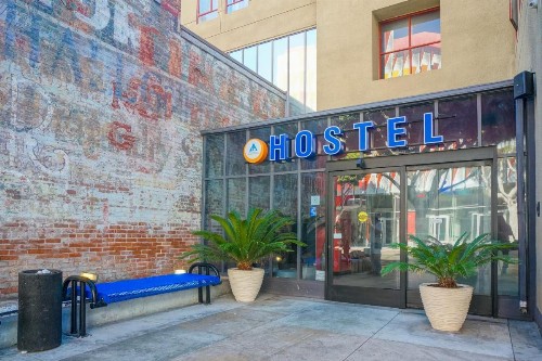 HI Los Angeles - Santa Monica Hostel - image 19