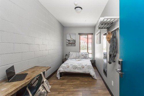 HI Los Angeles - Santa Monica Hostel - image 24