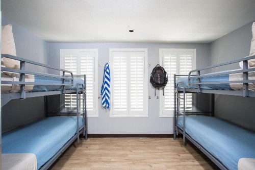 HI Los Angeles - Santa Monica Hostel - image 34