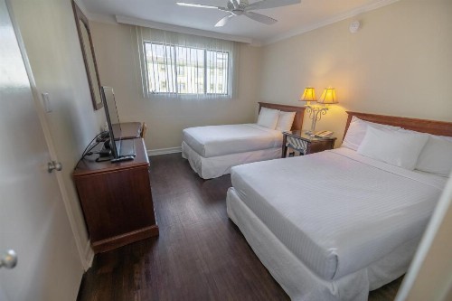 Cal Mar Hotel Suites - image 12