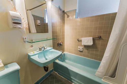 Cal Mar Hotel Suites - image 15