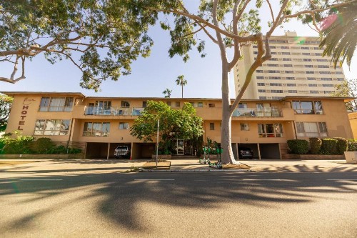 Cal Mar Hotel Suites - image 5