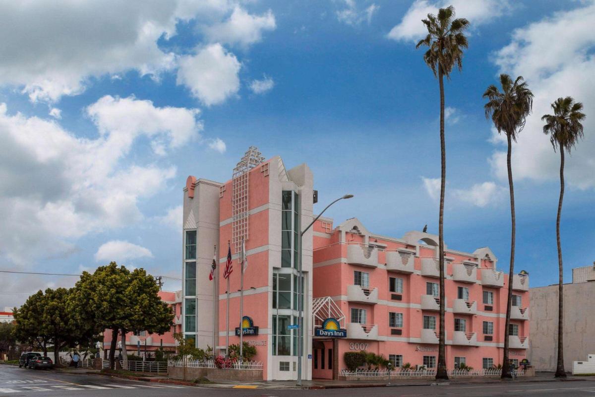 Days Inn by Wyndham Santa Monica/Los Angeles - image 7