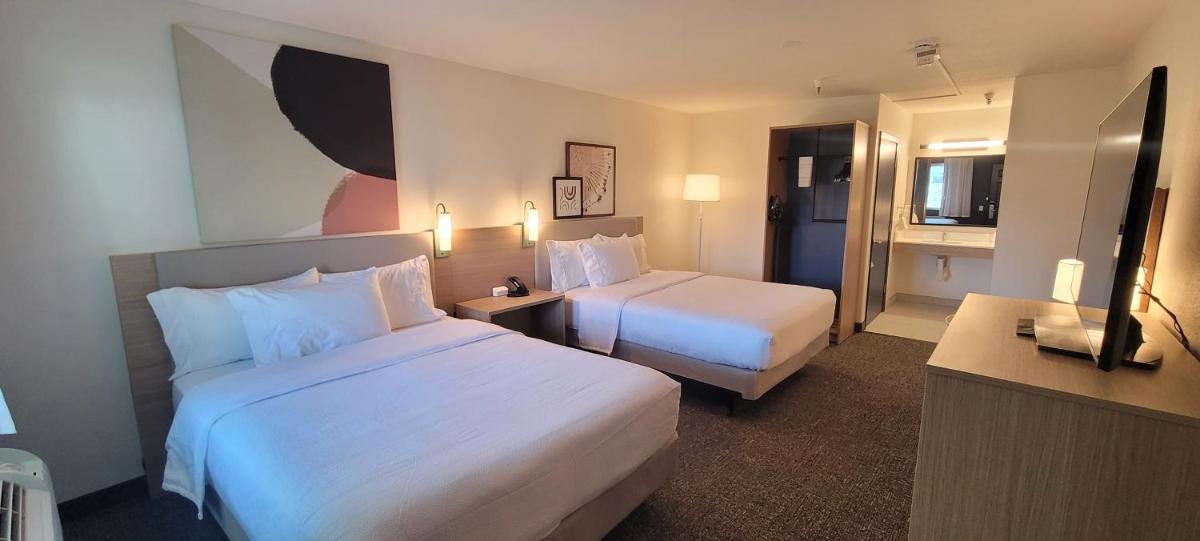 Quality Inn Santa Nella on I-5 - image 4