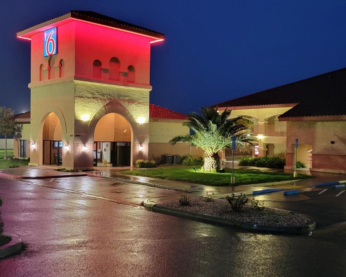 Motel 6-Santa Nella CA - Los Banos - main image